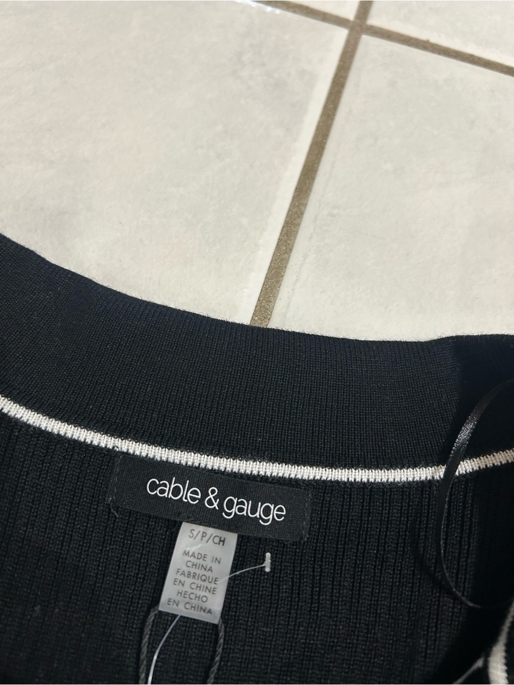 Cable & Gauge Black Ribbed Button-Front Top with White Trim - Picture 4 of 9